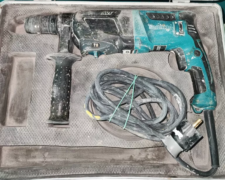 MŁOTOWIERTARKA MAKITA HR2611FT