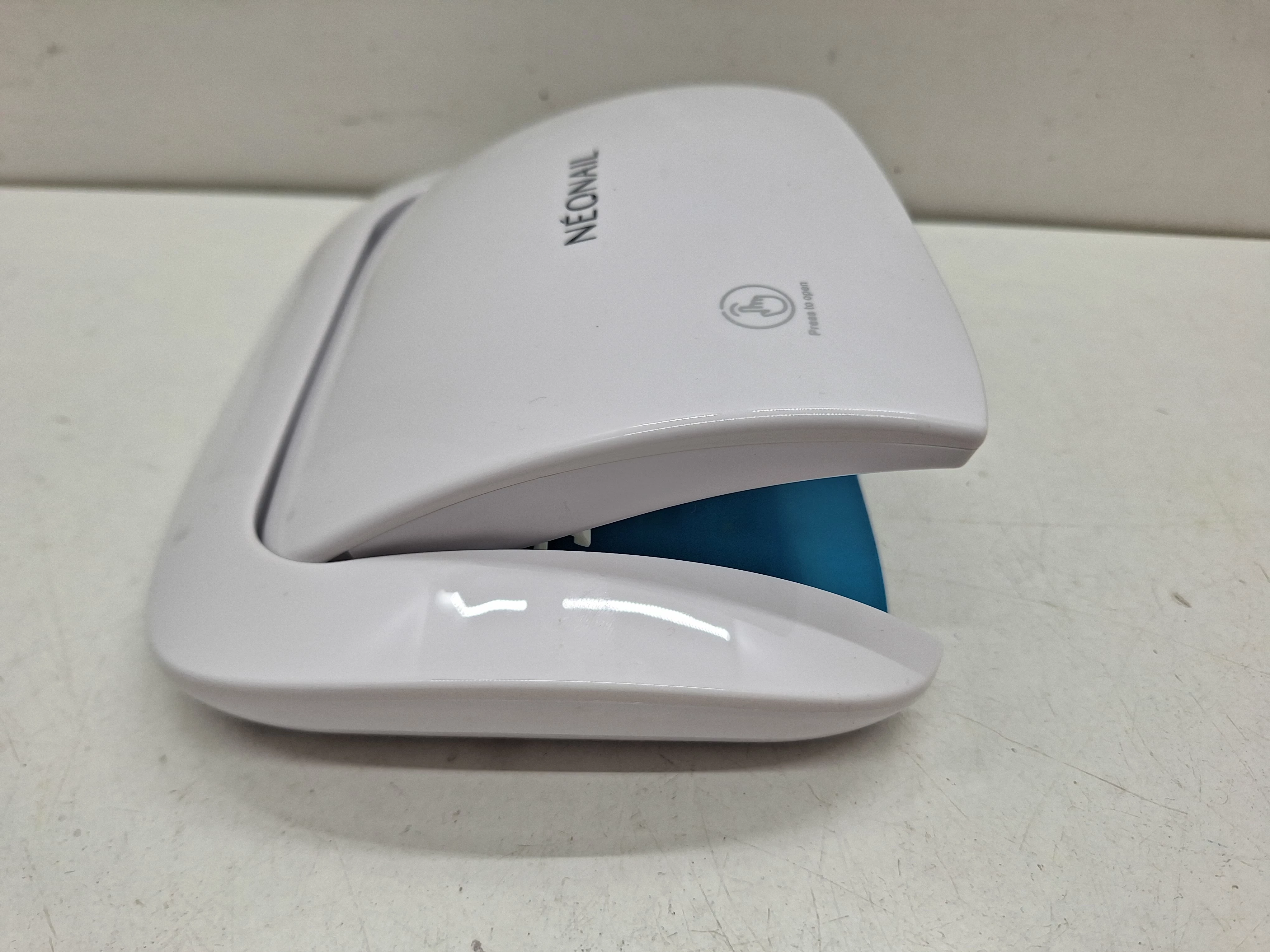 lampa-led-neonail-9365-futuro-touch-komplet-zasilanie-sieciowe