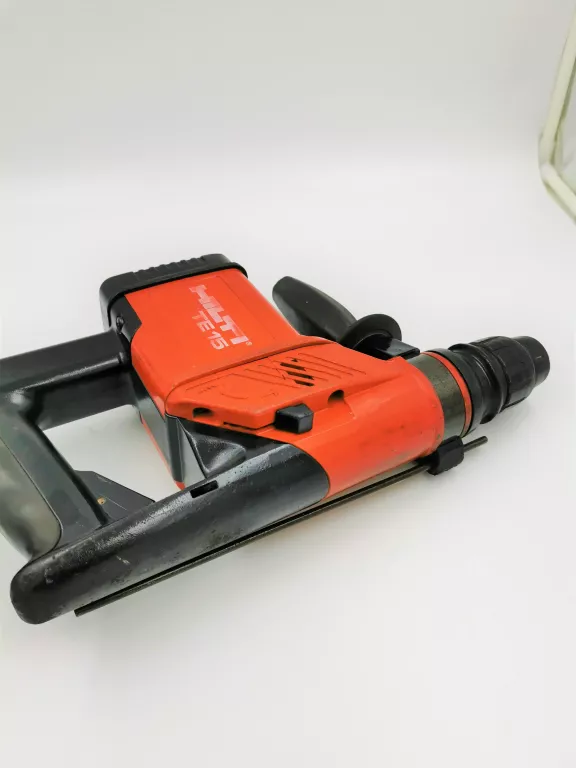 MŁOTOWIERTARKA HILTI TE 15 WALIZKA USZKODZONA