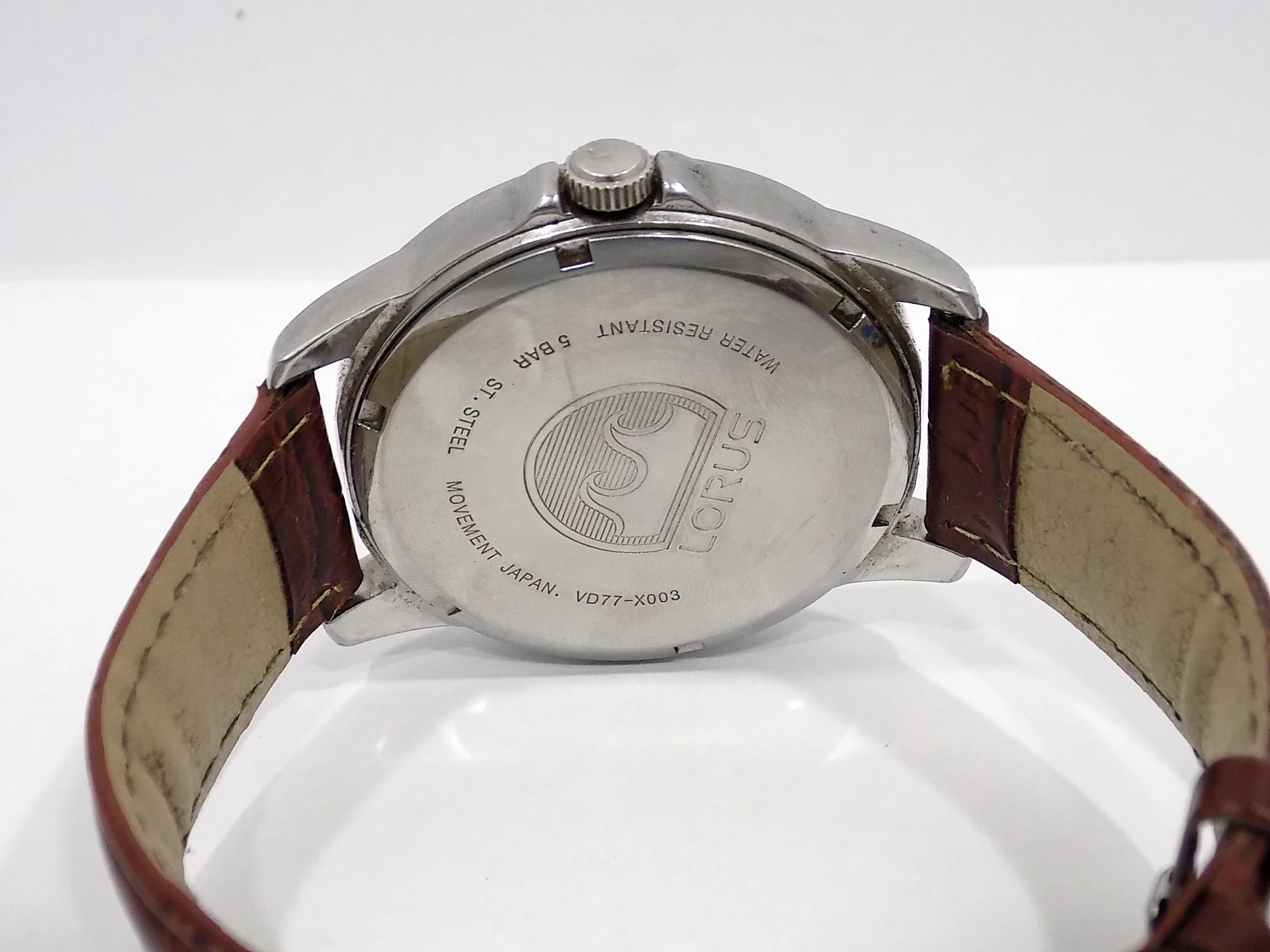 zegarek-lorus-vd77-x003-meski-nareczny-ksztalt-koperty-okragla