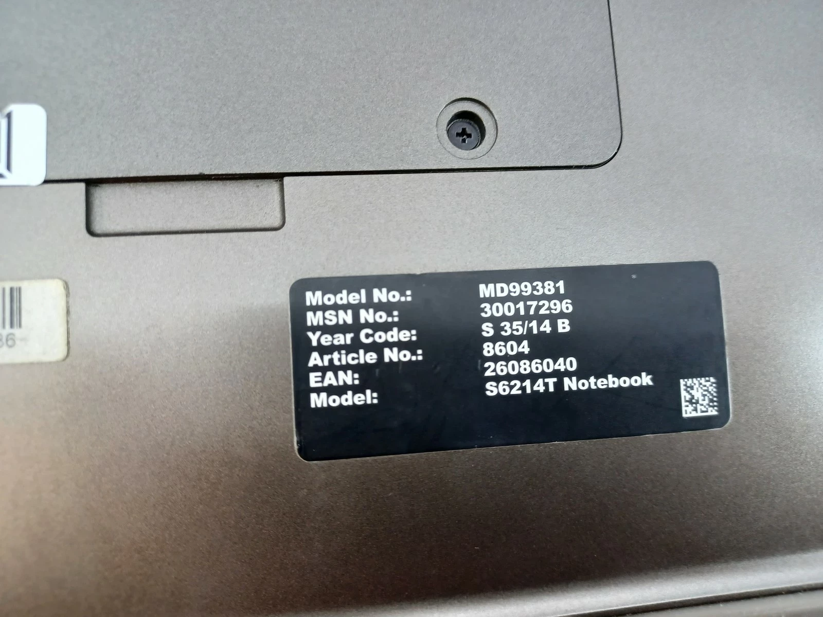 laptop-medion-akoya-2w1-s6214t-notebook-md99381-rodzaj-karty-graficznej-grafika-zintegrowana