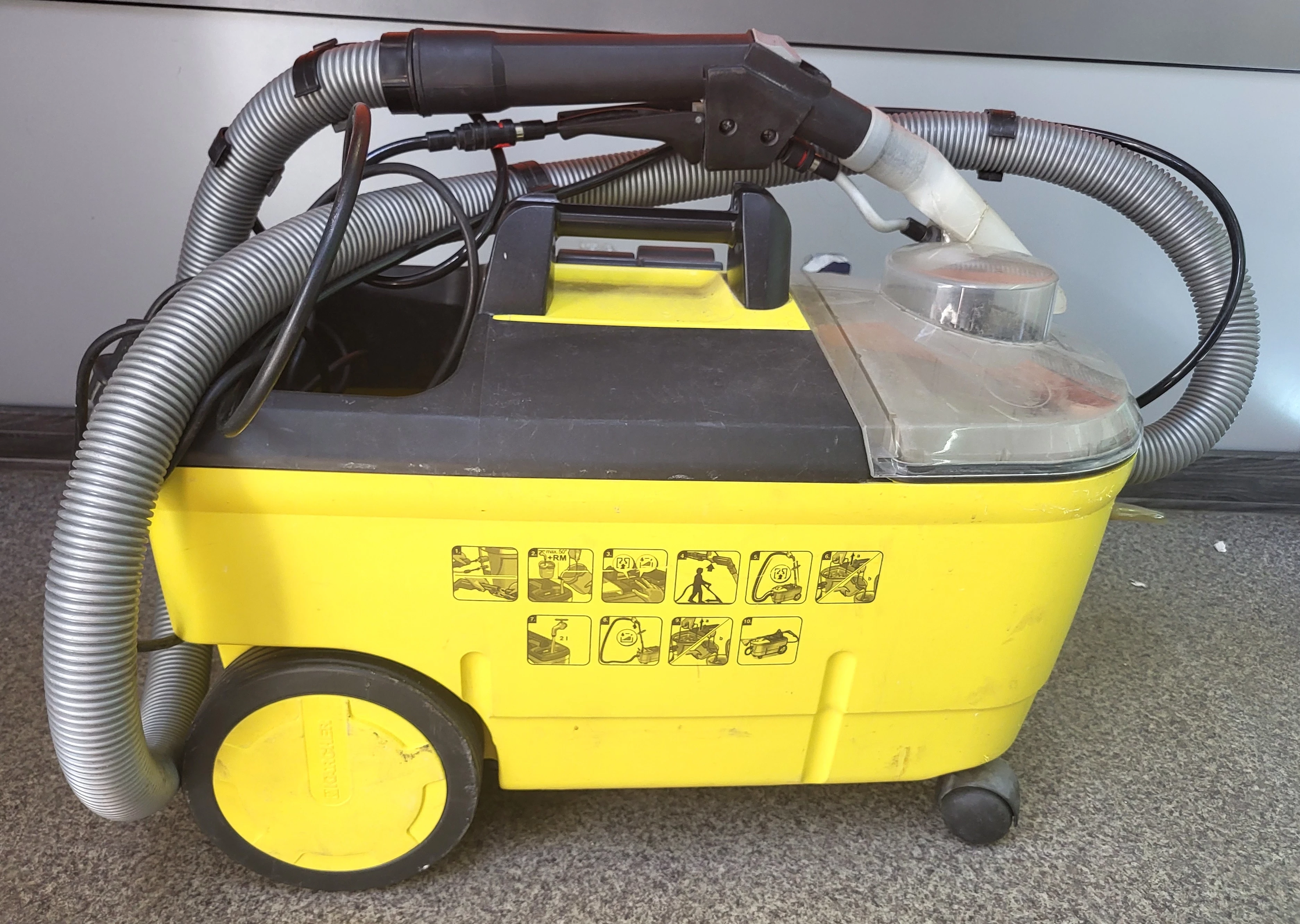 odkurzacz-pioracy-karcher-puzzi-100-super-pojemnosc-zbiornika-na-brudna-wode-9