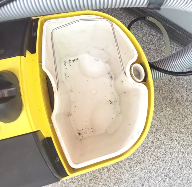 ODKURZACZ PIORĄCY KARCHER PUZZI 100 SUPER