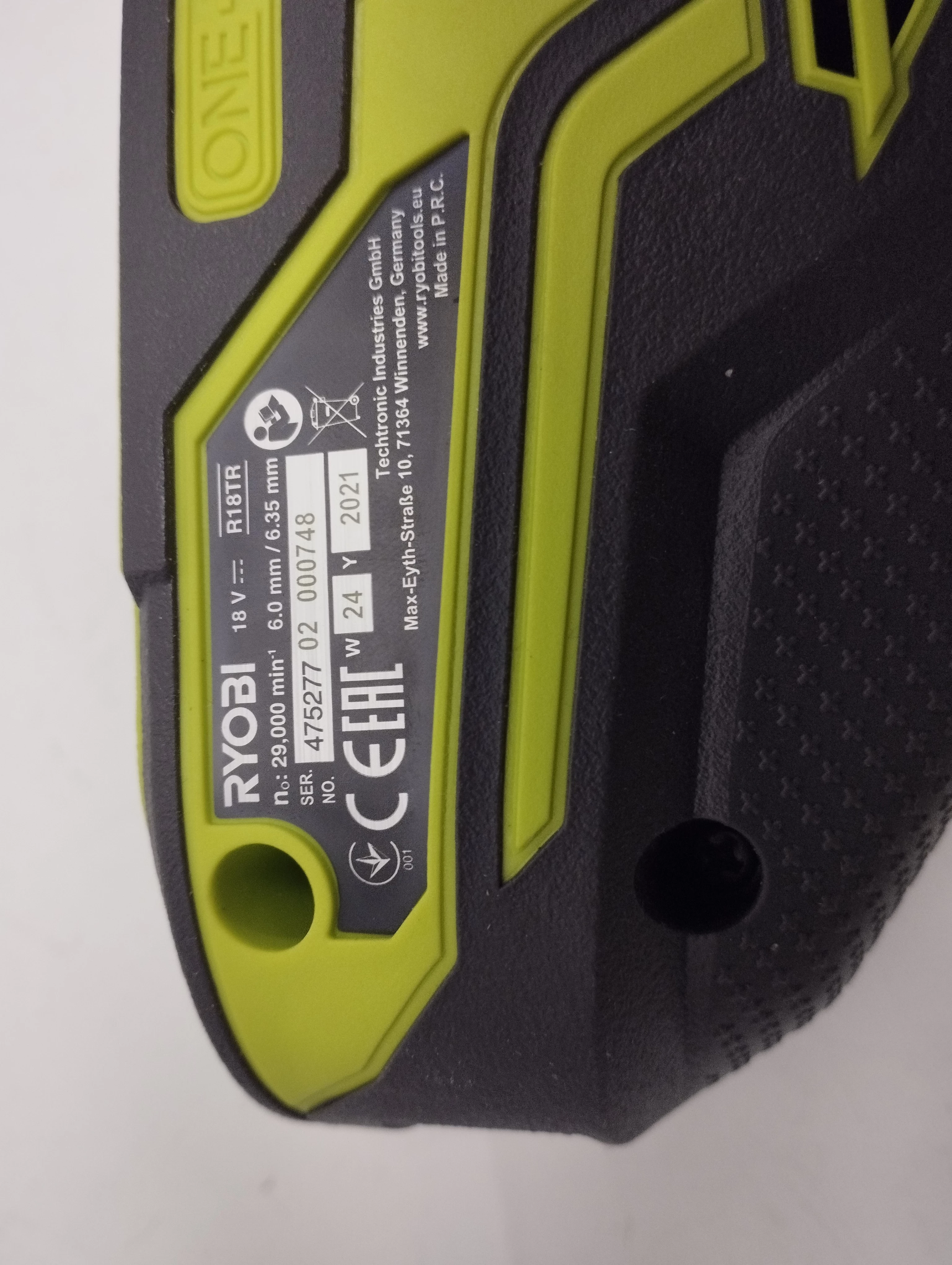 frezarka-ryobi-r18tr-2aku-komplet-ideal-zasilanie-akumulatorowe