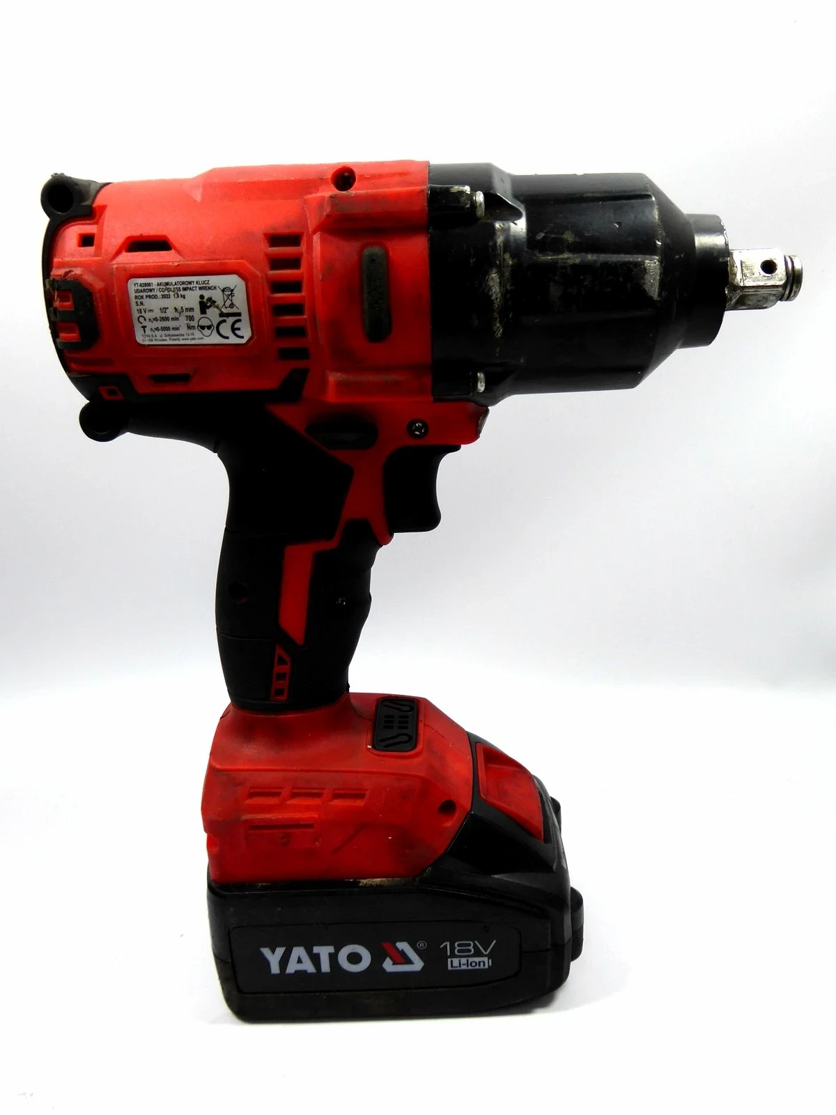 klucz-udarowy-bezszczotkowy-yato-yt-828061-komple-kod-producenta-yt-828061