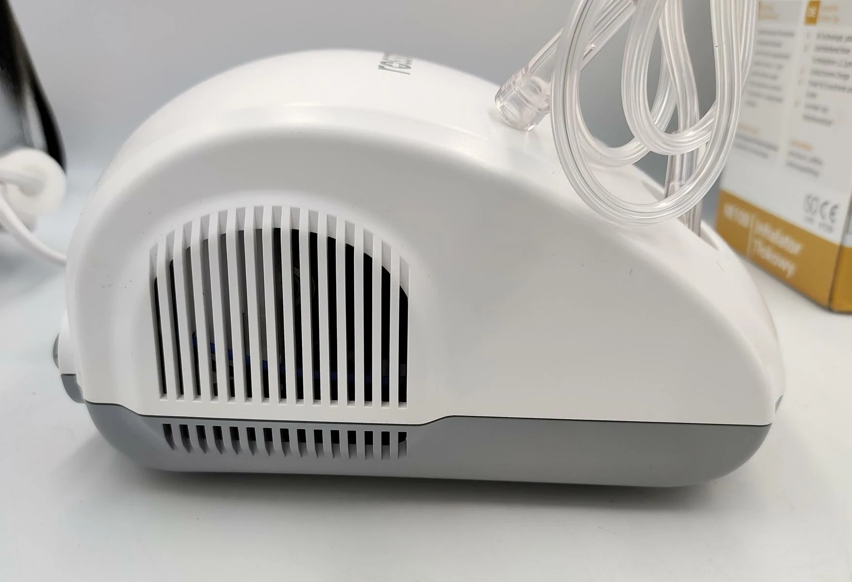 rossmax-inhalator-ne100-akcesoria-w-pudelku-ean-gtin-4715139600316