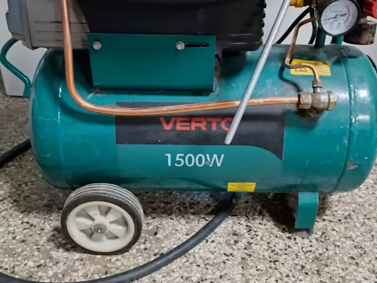 KOMPRESOR OLEJOWY VERTO 73K002