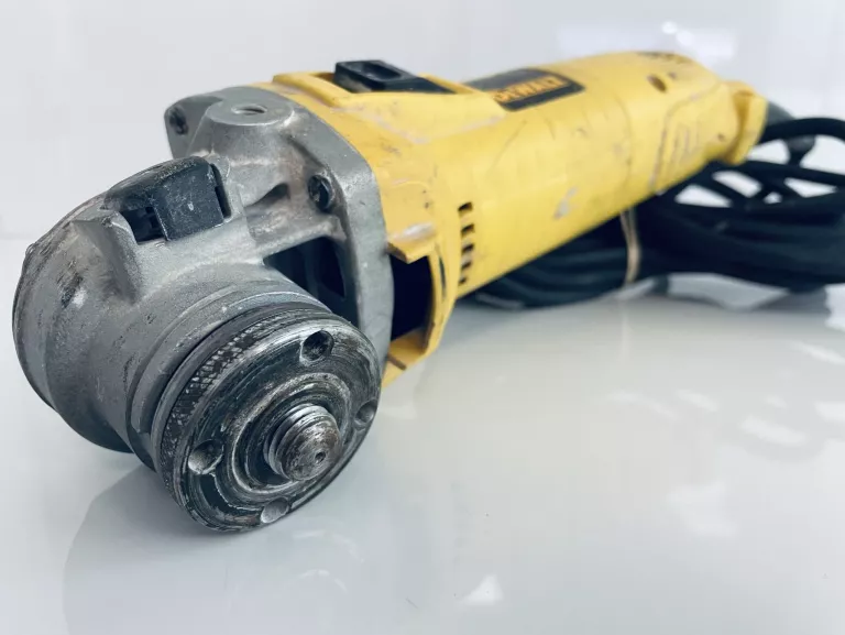 SZLIFIERKA KĄTOWA DEWALT D28111-QS