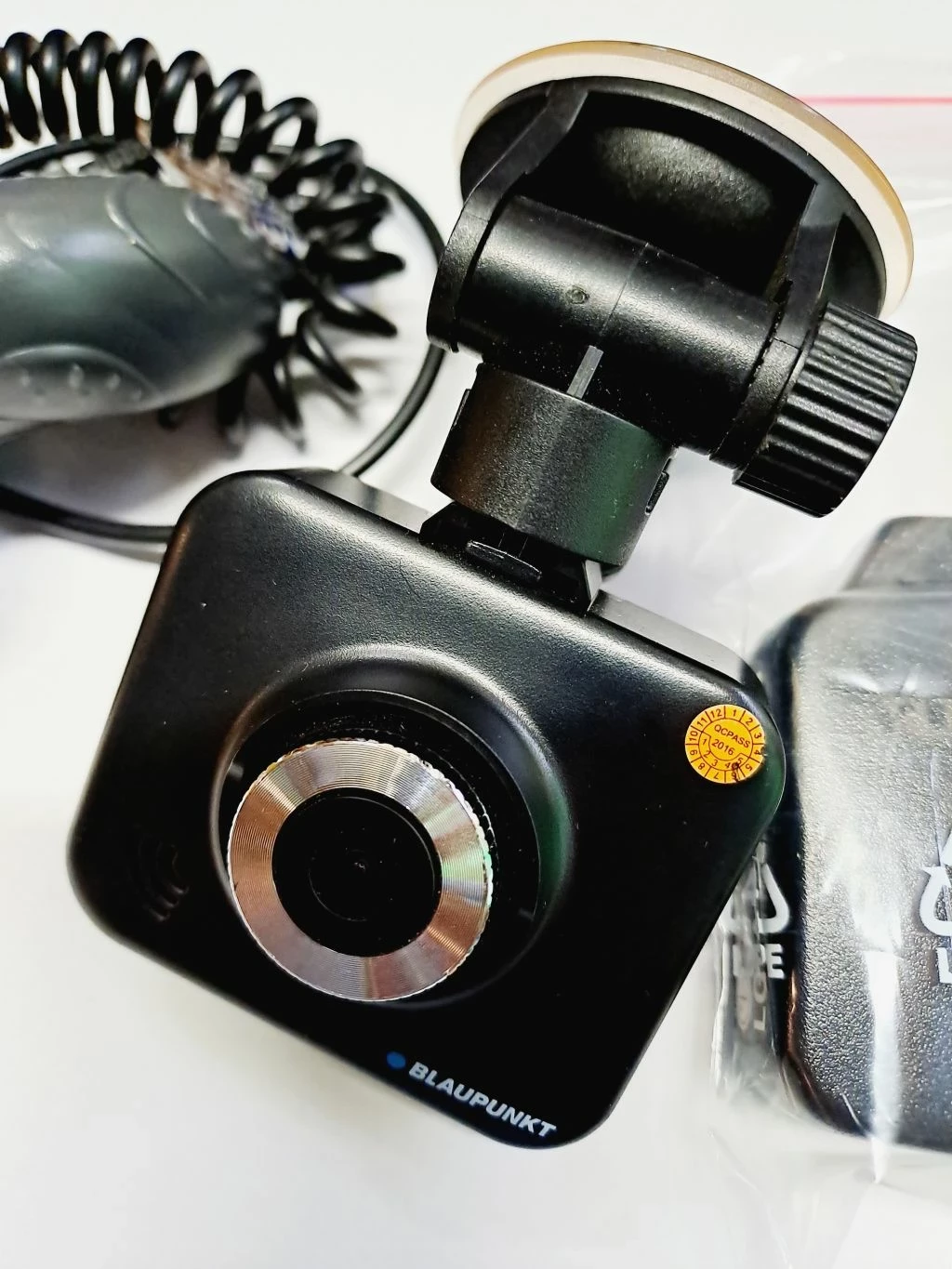 kamera-samochodowa-blaupunkt-bp-20-fhd-stan-uzywany