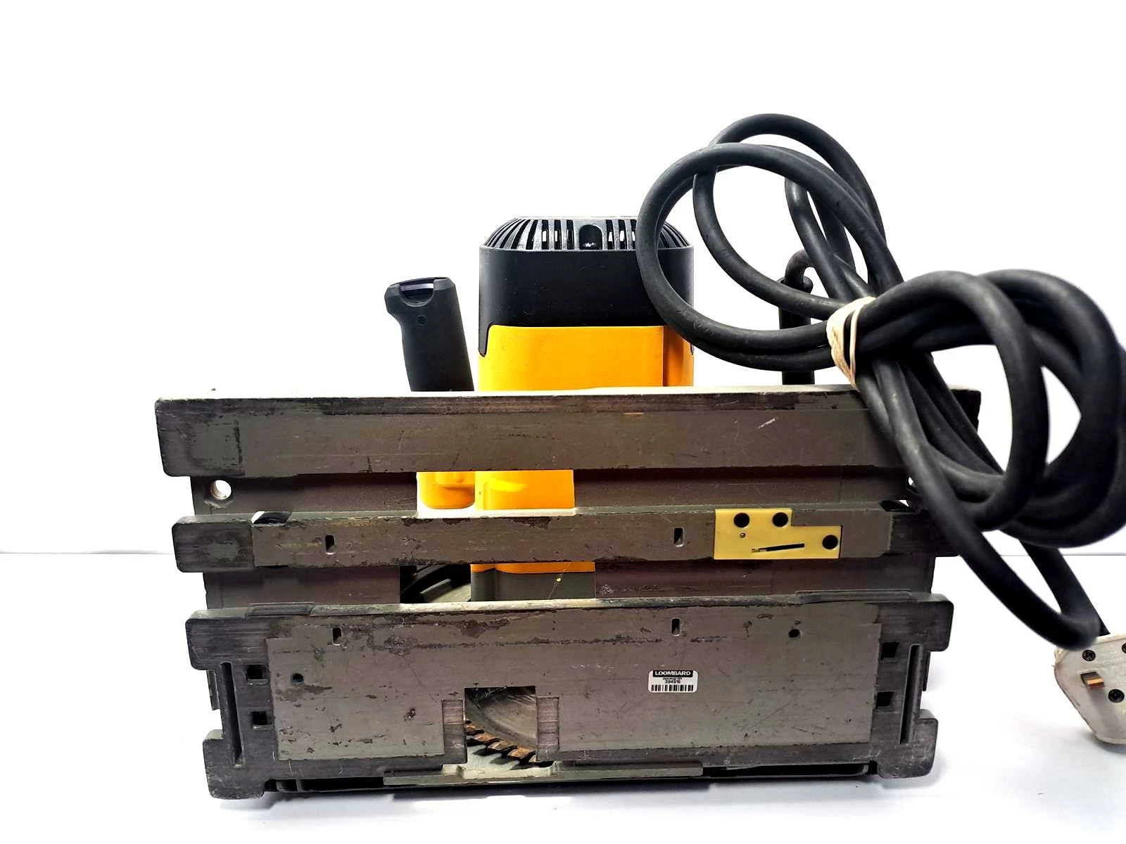 zaglebiarka-dewalt-dws520-marka-dewalt