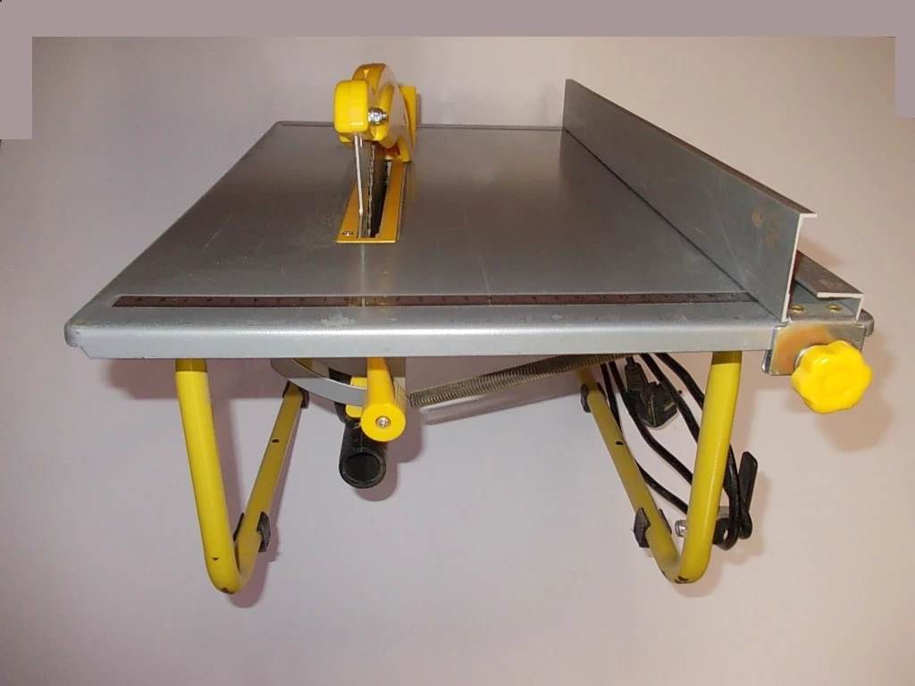 pila-stolowa-powermat-pm-tps-1650-200mm-ladna-srednica-otworu-pily-200