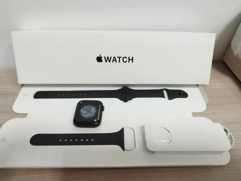 APPLE WATCH SE A2352