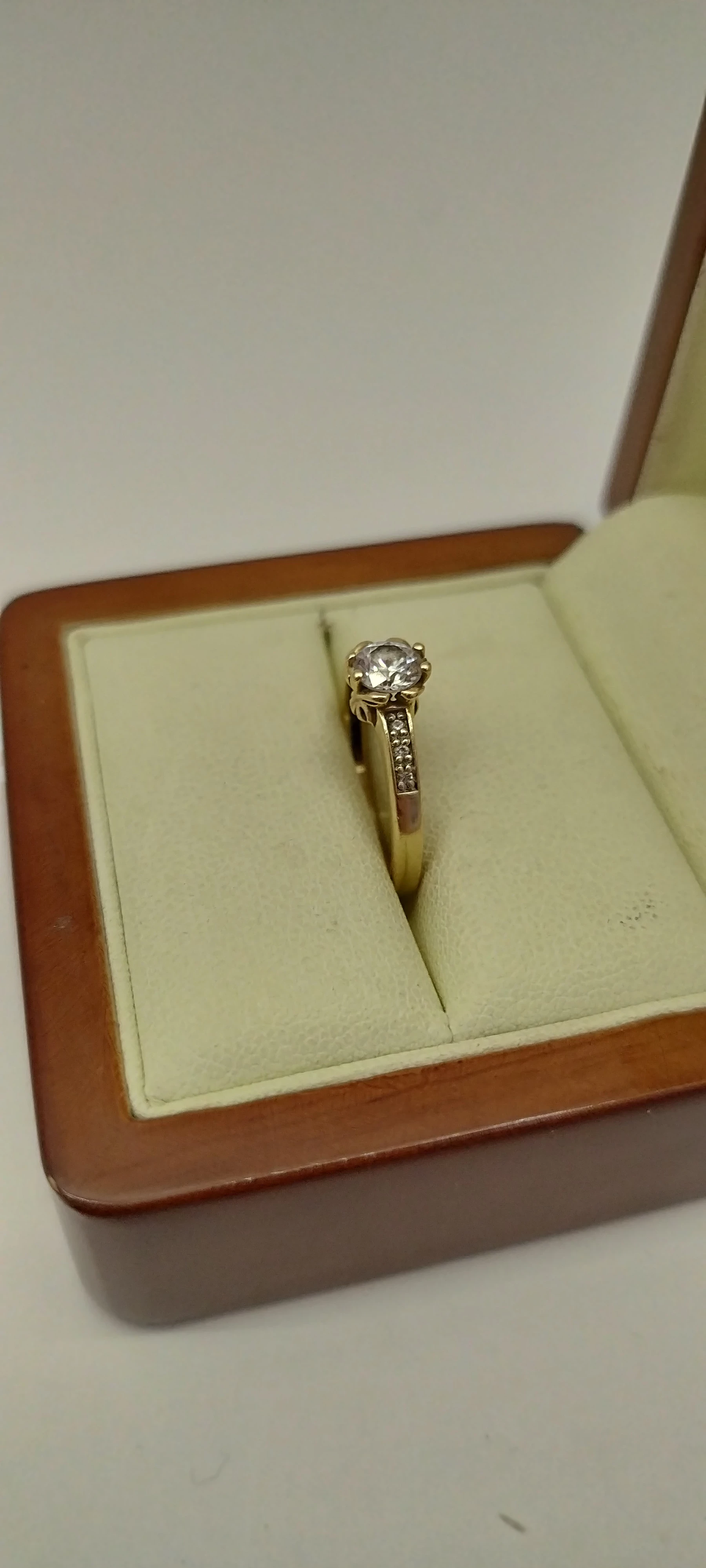 zloty-pierscionek-585-226-g-r13-kamien-17088-128