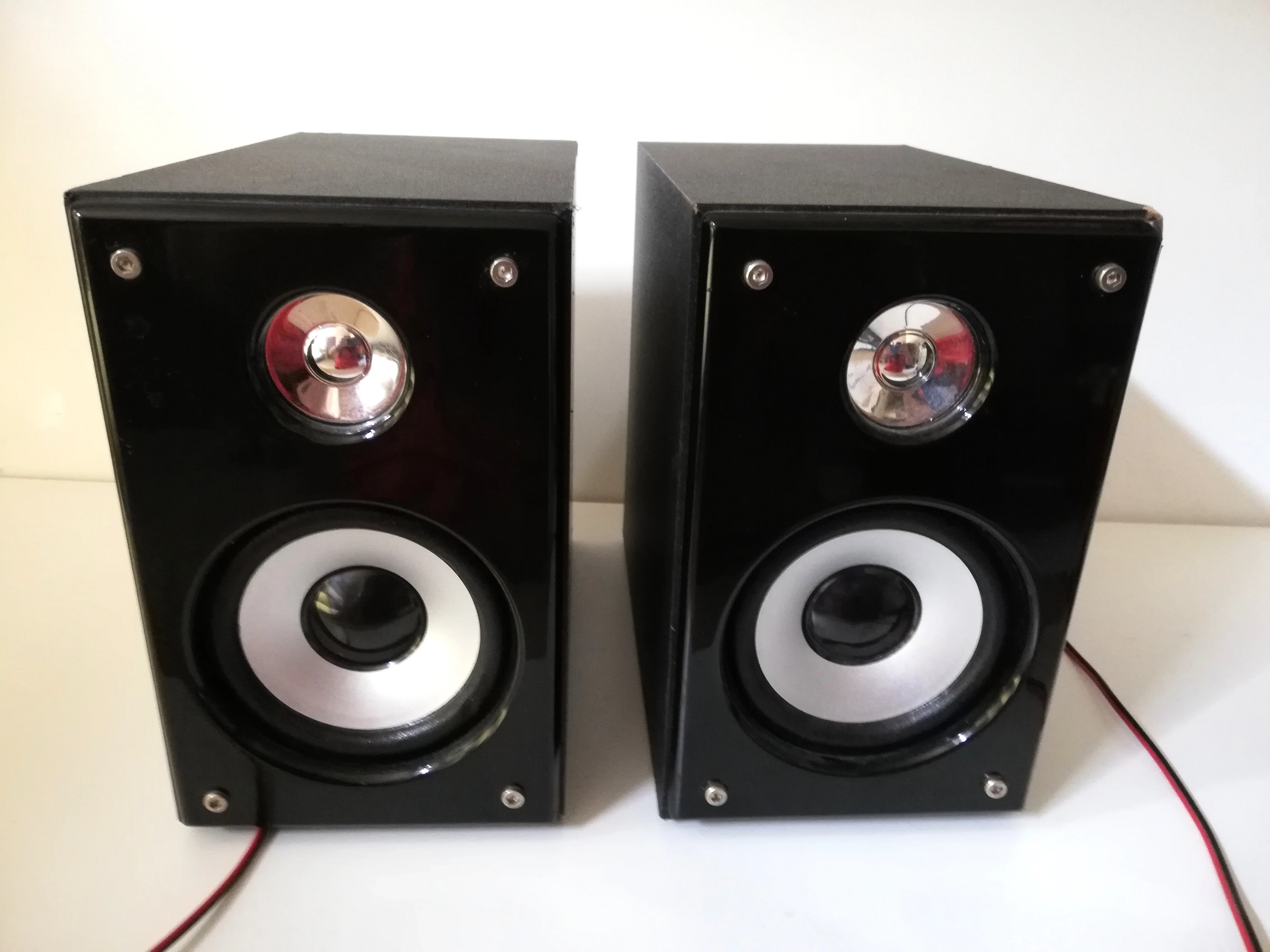 mini-wieza-camry-stan-uzywany