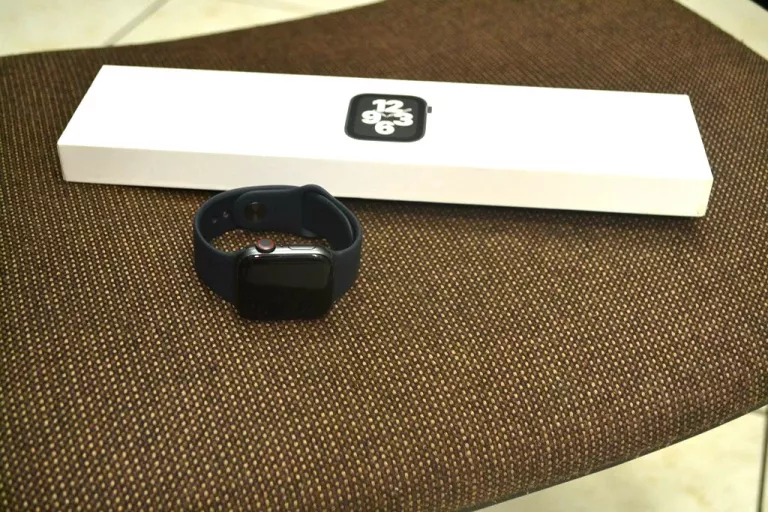 SMARTWATCH APPLE WATCH SE OKAZJA 40MM CZYTAJ OPIS