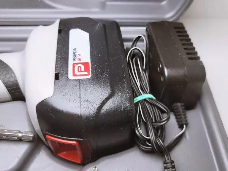 wkretarka-aku-performance-power-pdd12a-walizka-rodzaj-silnika-brak-informacji