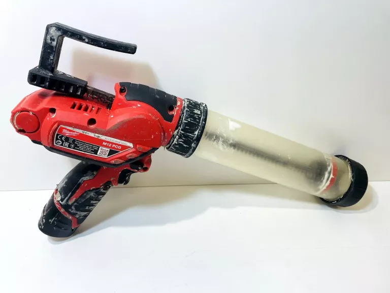pistolet-do-silikonu-milwaukee-kod-producenta-4933441812