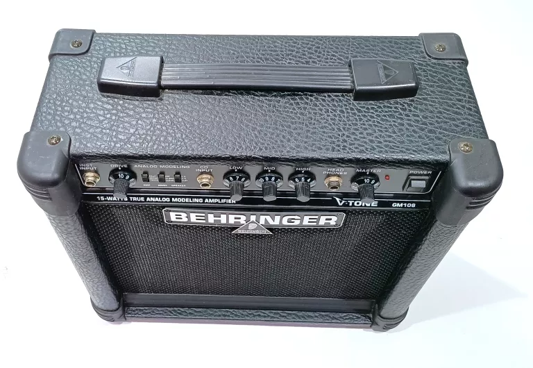 Used Behringer GM108 Guitar Combo Amp