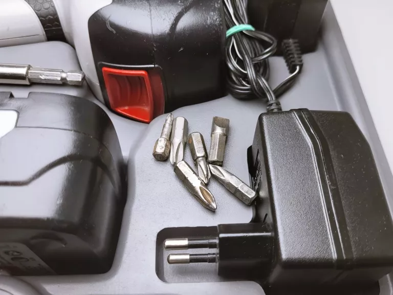 wkretarka-aku-performance-power-pdd12a-walizka-napiecie-v-12-v