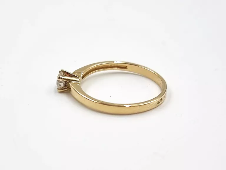 zloty-pierscionek-z-diamentem-585-r10-136g-kamien-17088-128