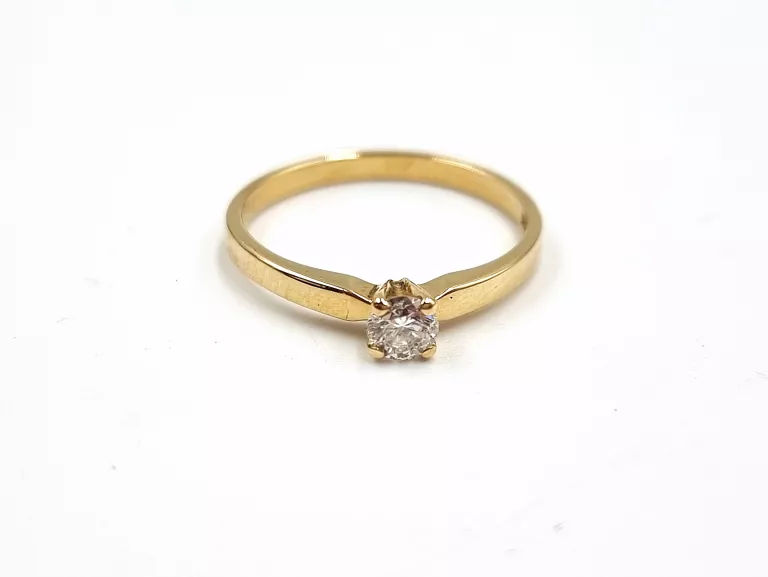 zloty-pierscionek-z-diamentem-585-r10-136g-plec-15851-1