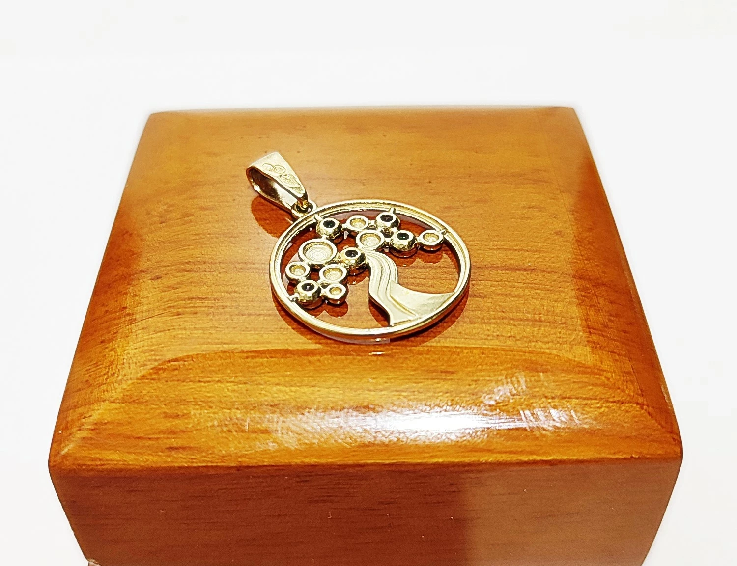 sliczna-zlota-zawieszka-drzewo-585p-239g-plec-15851-1