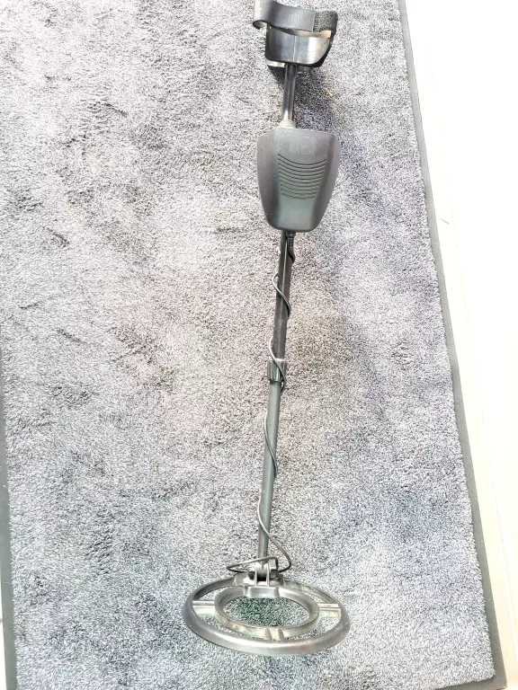 WYKRYWACZ METALI GC-1032 DETEKTOR