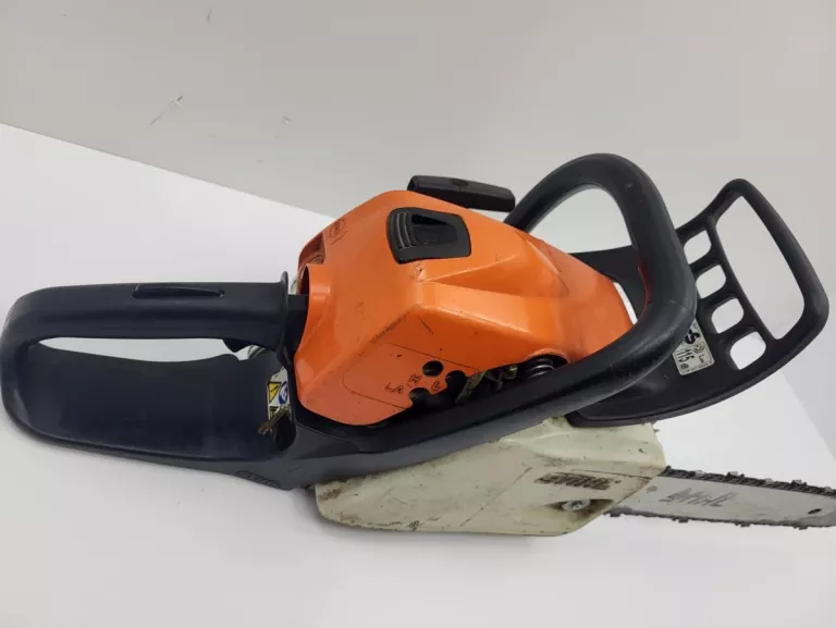 pila-lancuchowa-stihl-ms-211c-zasilanie-spalinowe