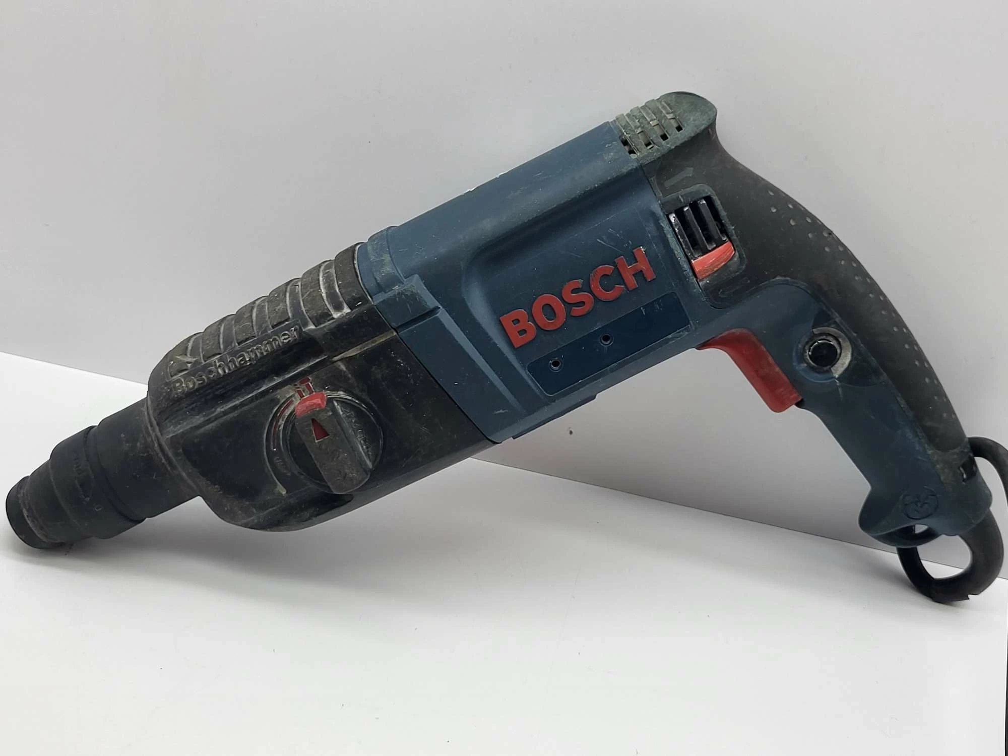 mlotowiertarka-bosch-d-70745-kolegialna-33-plock