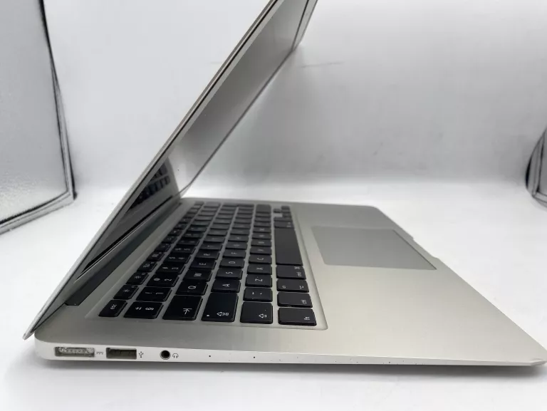 MacBookAir 2017 128GB/8GB