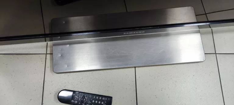 TV LED SAMSUNG UE40C6000/PILOT NIEORYGINALNY