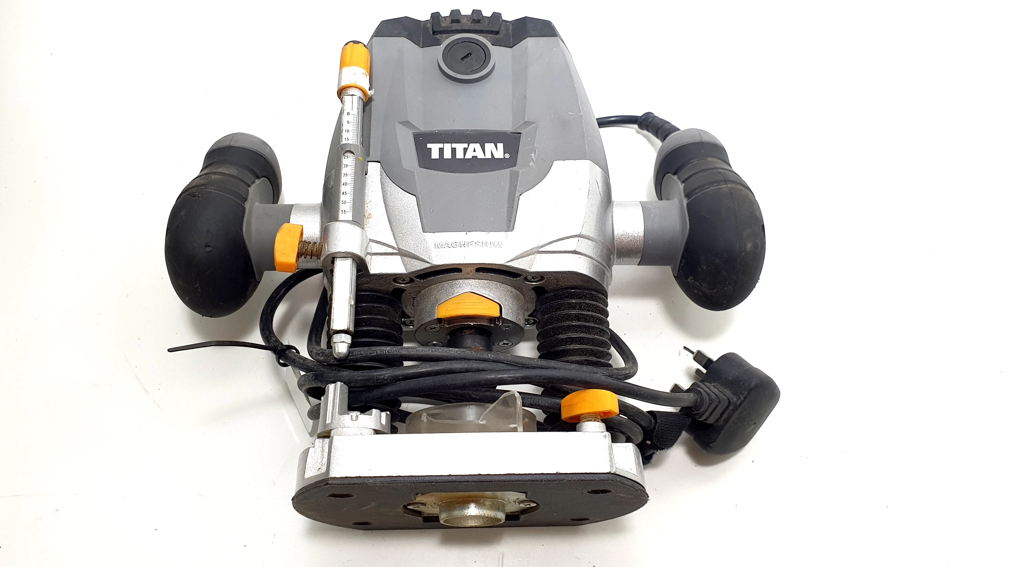 titan-ttb591rou-frezarka-gornowrzecionowa-1250w-warszawska-162-lomianki