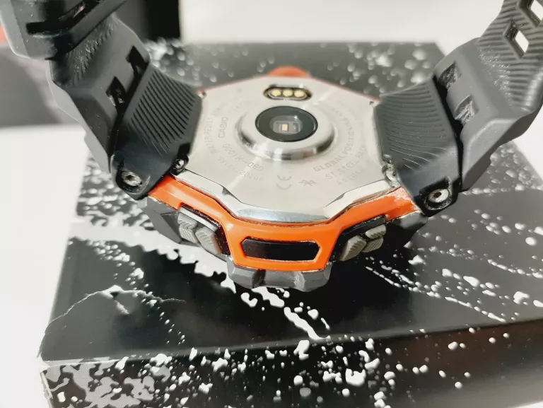 ZEGAREK CASIO G-SHOCK G-SQUAD GBD-H1000-8ER