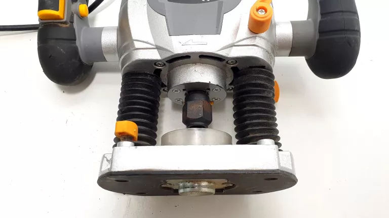 titan-ttb591rou-frezarka-gornowrzecionowa-1250w-rodzaj-frezarki-gornowrzecionowa