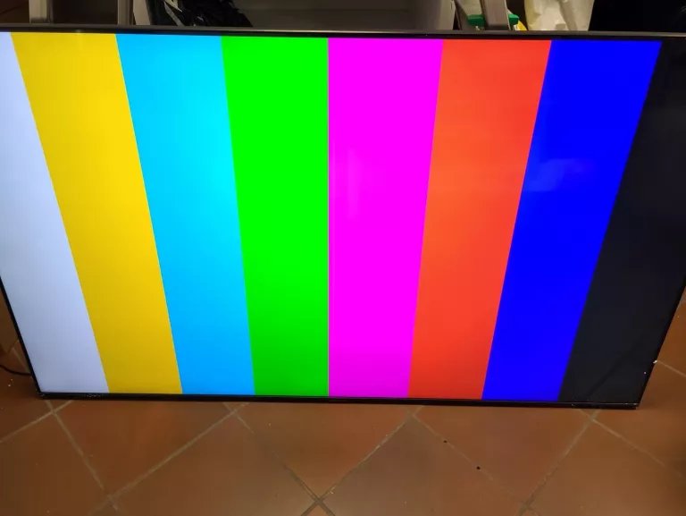 TELEWIZOR LED SAMSUNG UE65AU7192 4K UHD CZARNY