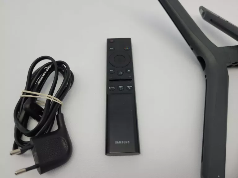 TELEWIZOR LED SAMSUNG UE65AU7192 4K UHD CZARNY