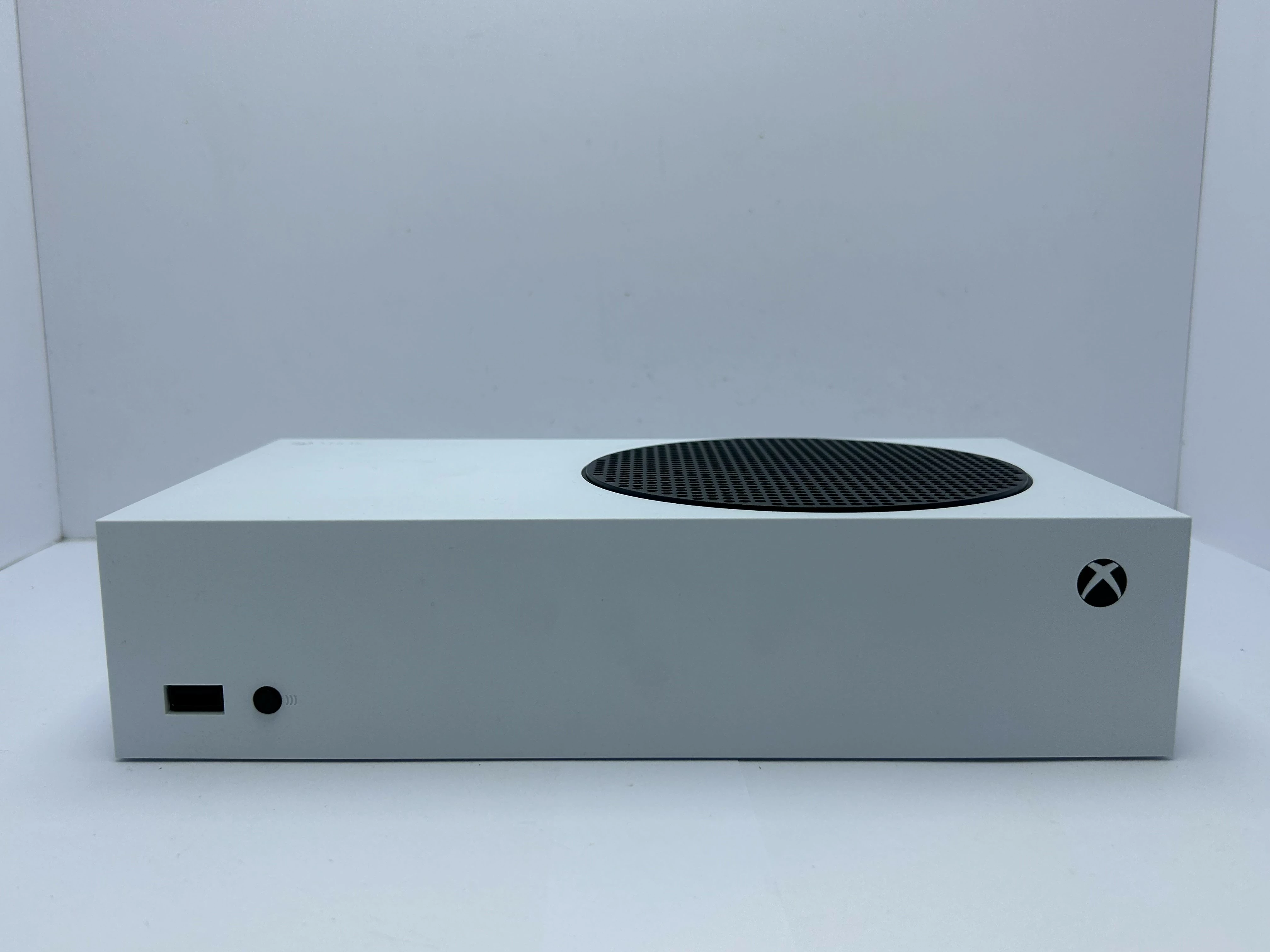 konsola-microsoft-xbox-series-s-stan-uzywany