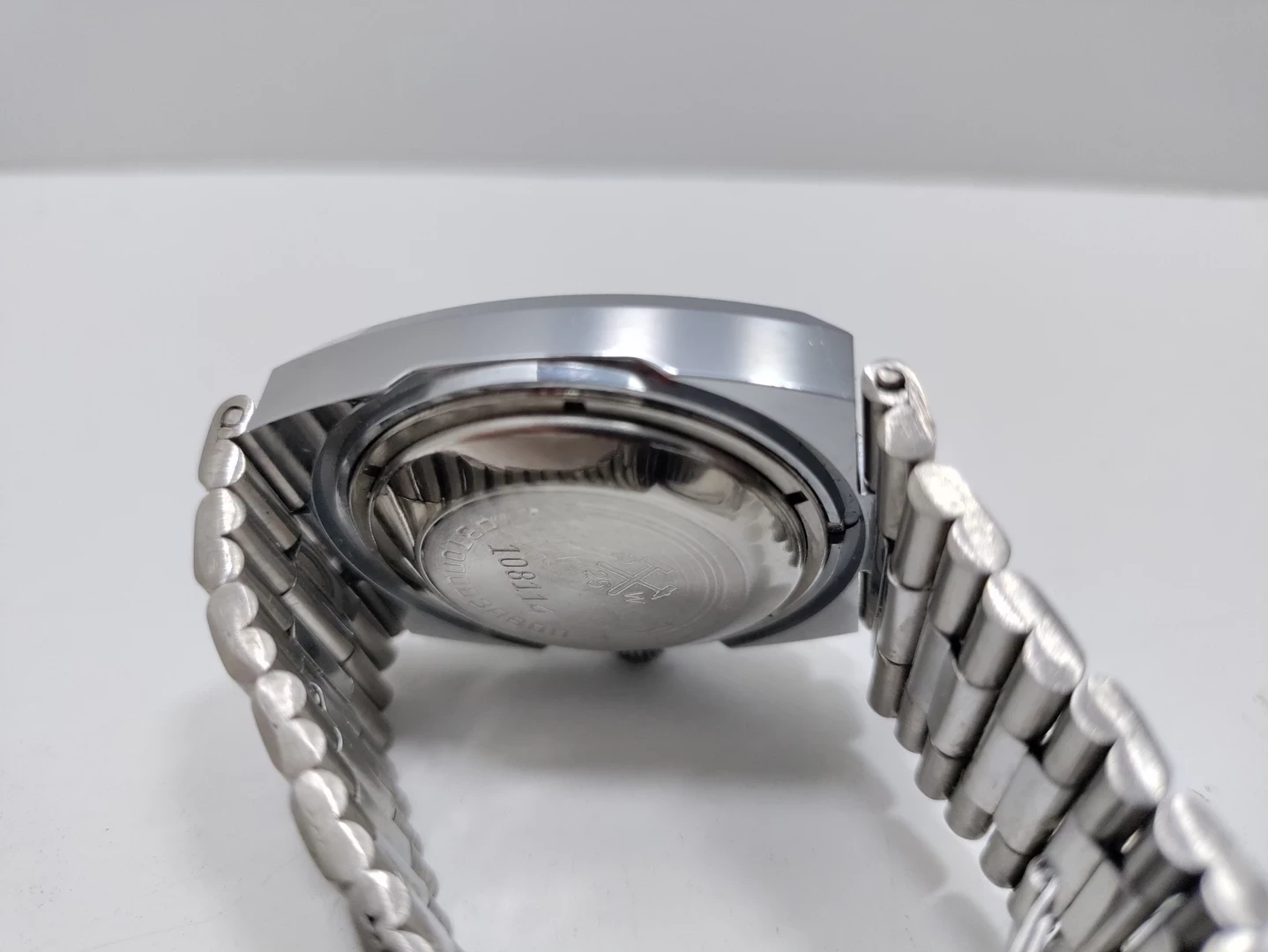 zegarek-slava-27-kamieni-automat-rodzaj-analogowe