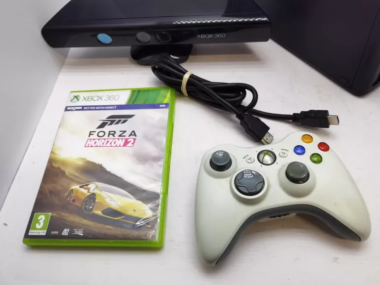 KONSOLA XBOX 360 + PAD + KINECT + GRA