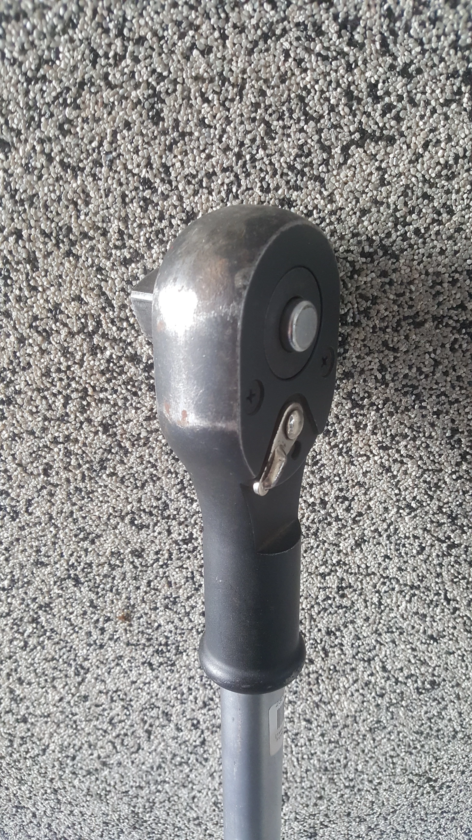 zestaw-kluczy-nasadowych-bity-grzechotka-forch-marka-forch