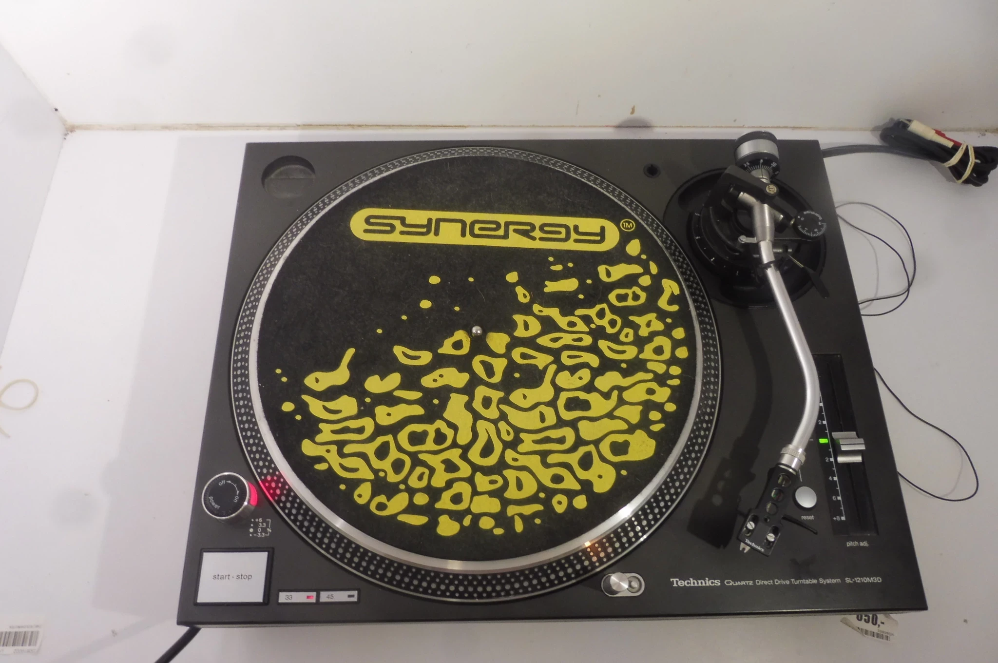 gramofon-technics-sl-1210-m3d-predkosc-obrotowa-obrmin-33-13