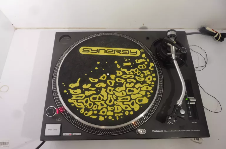 gramofon-technics-sl-1210-m3d-predkosc-obrotowa-obrmin-33-13