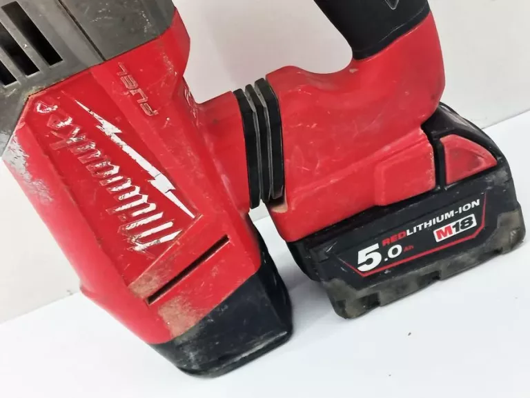 MŁOTOWIERTARKA MILWAUKEE M18 CHPX