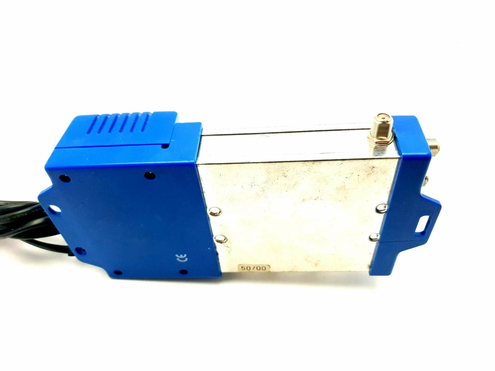 sat-multiswitch-rozgaleznik-sygnalu-54-4-drozny-model-swe04001