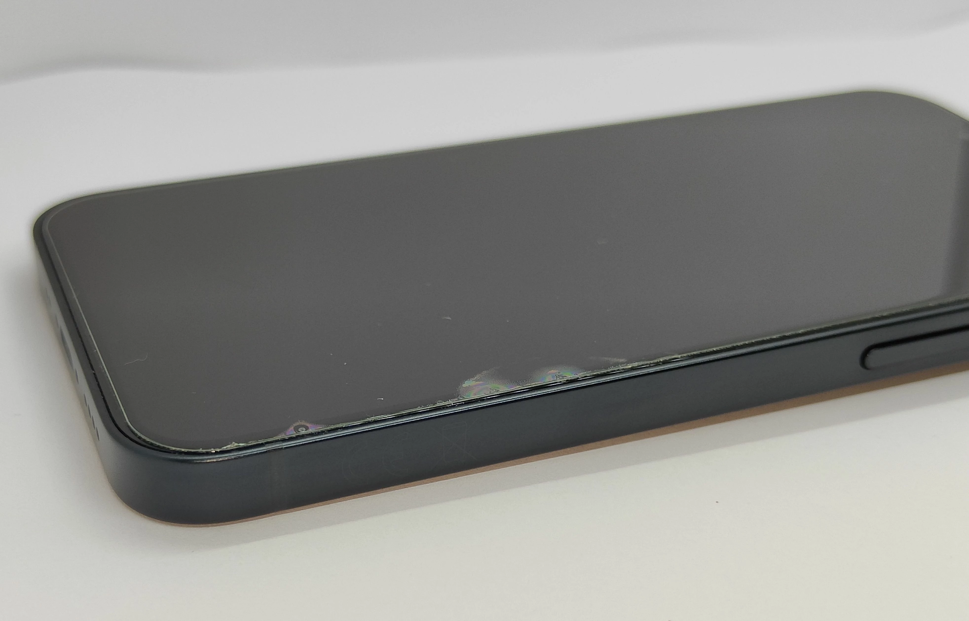 apple-iphone-13-mini-128gb-czarny-bateria-100kpl-pojemnosc-akumulatora-2406