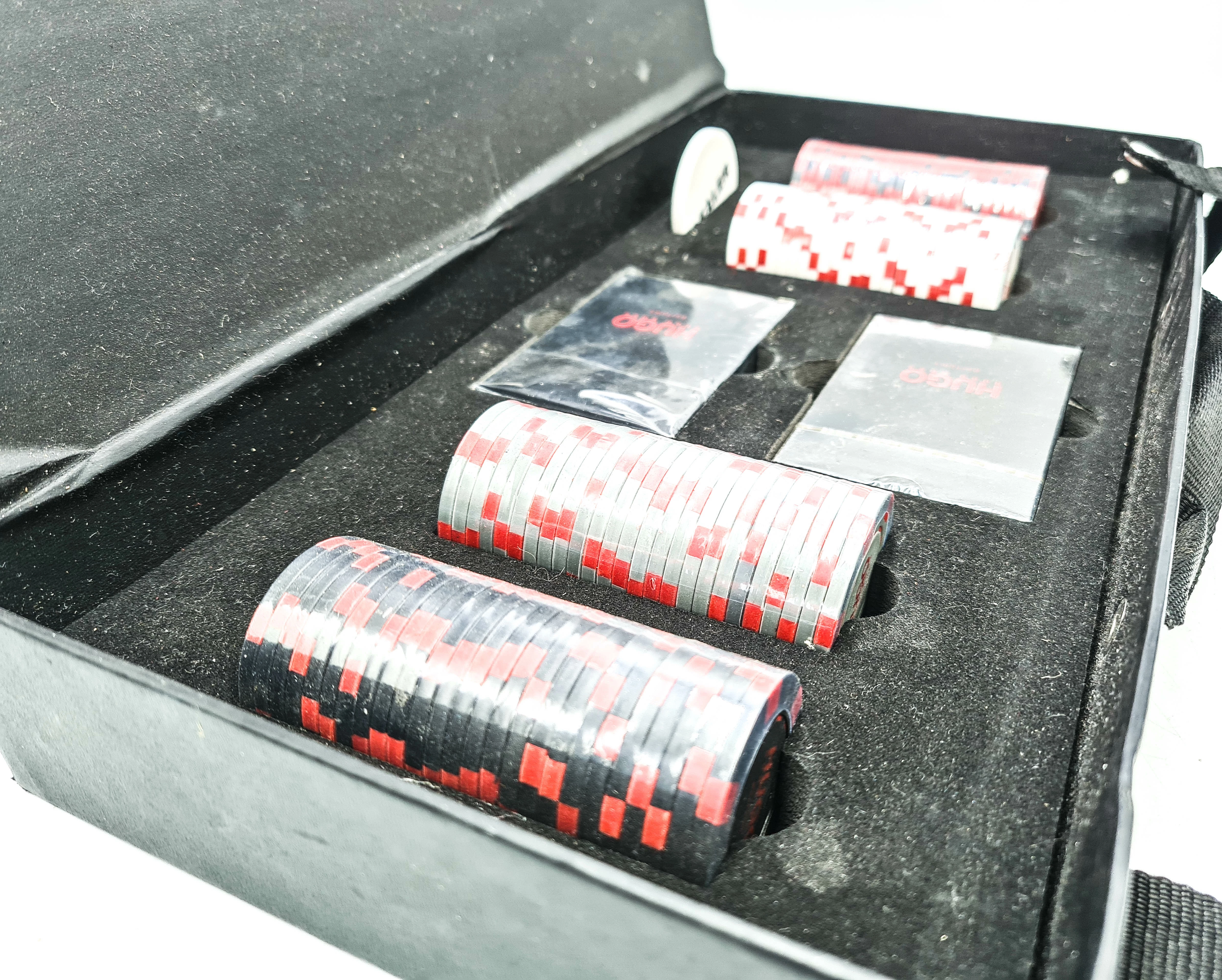 karty-poker-hugo-boss-komplet-gorczewska-97-sc-warszawa