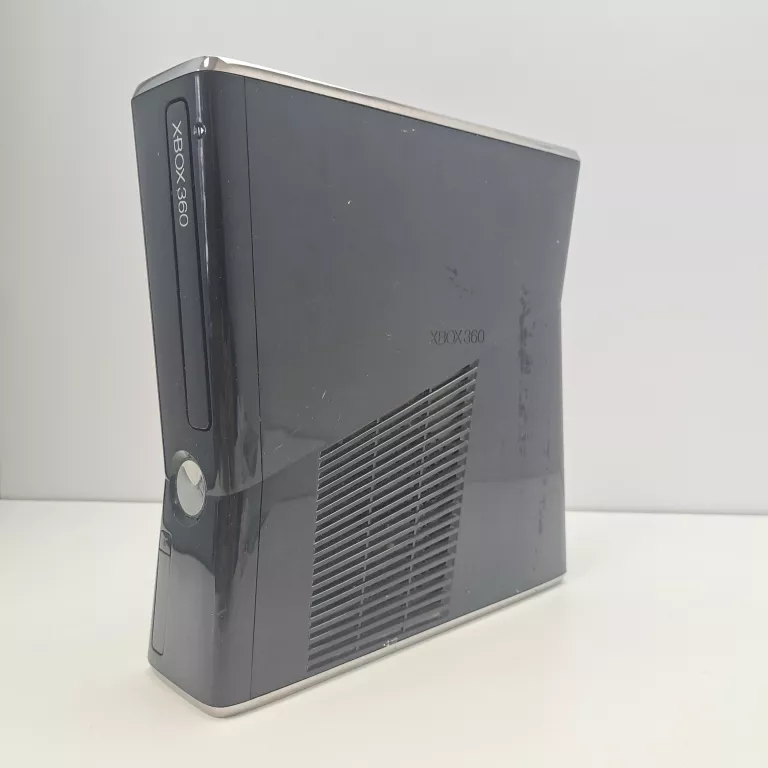 KONSOLA KONSOLA XBOX 360 SLIM