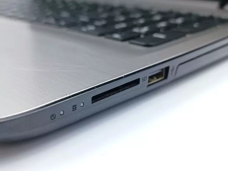 HP 3165NGW I3-5005U/ 8GB RAM /1TB
