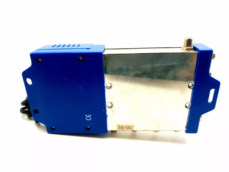 sat-multiswitch-rozgaleznik-sygnalu-54-4-drozny-stan-uzywany