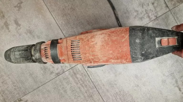 MŁOT UDAROWY HILTI TE 70 AVR 11,5J 1800W